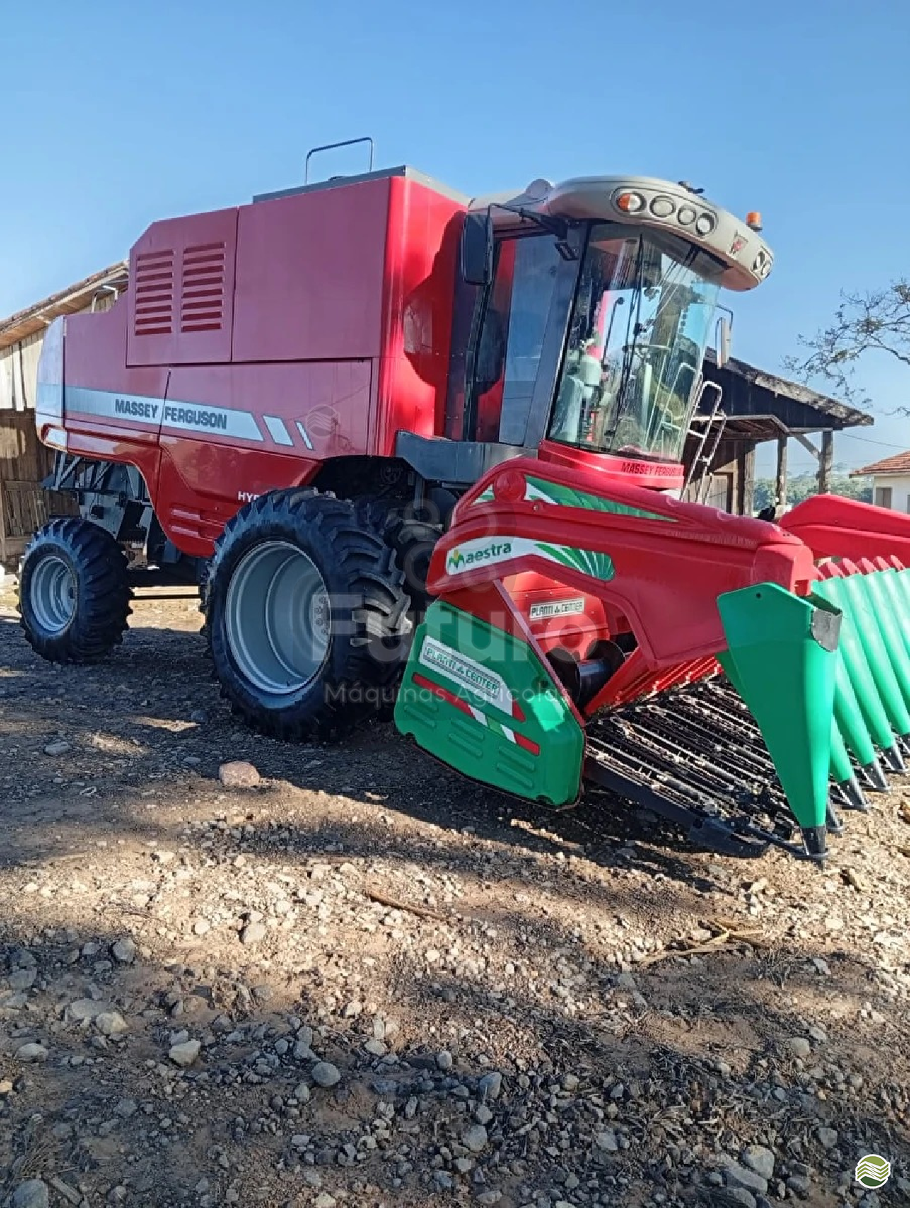 COLHEITADEIRA MASSEY FERGUSON MF 5690 Futuro Máquinas ITAJAI SANTA CATARINA SC